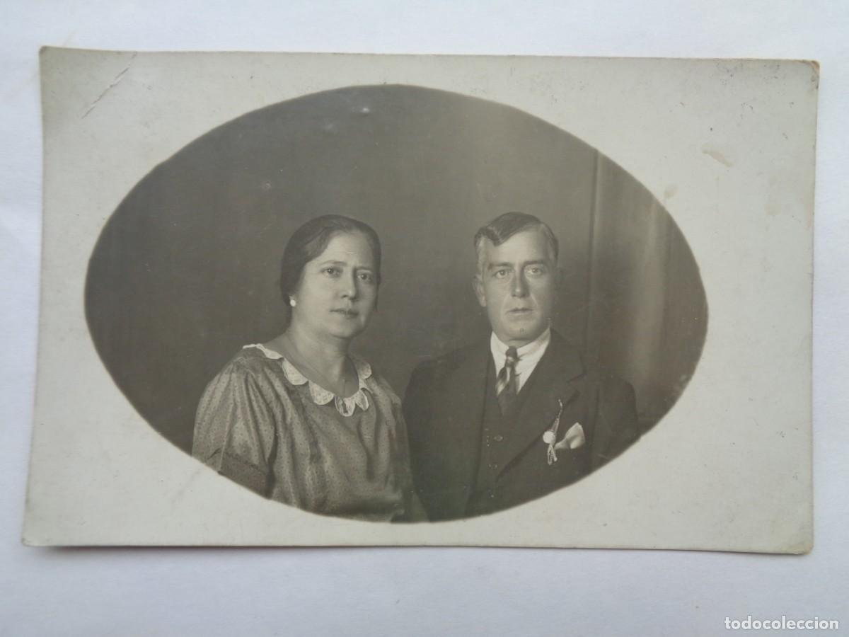 Antique Photography: PRECIOSA FOTO DE ESTUDIO DE PAREJA DE PRINCIPIOS DE SIGLO , EN OVALO