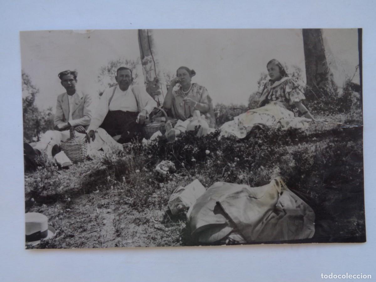 Fotografia antiga: FOTO DE GENTE DE ROMERIA, MUJERES VESTIDAS DE FLAMENCA, ETC . PRINCIPIOS DE SIGLO