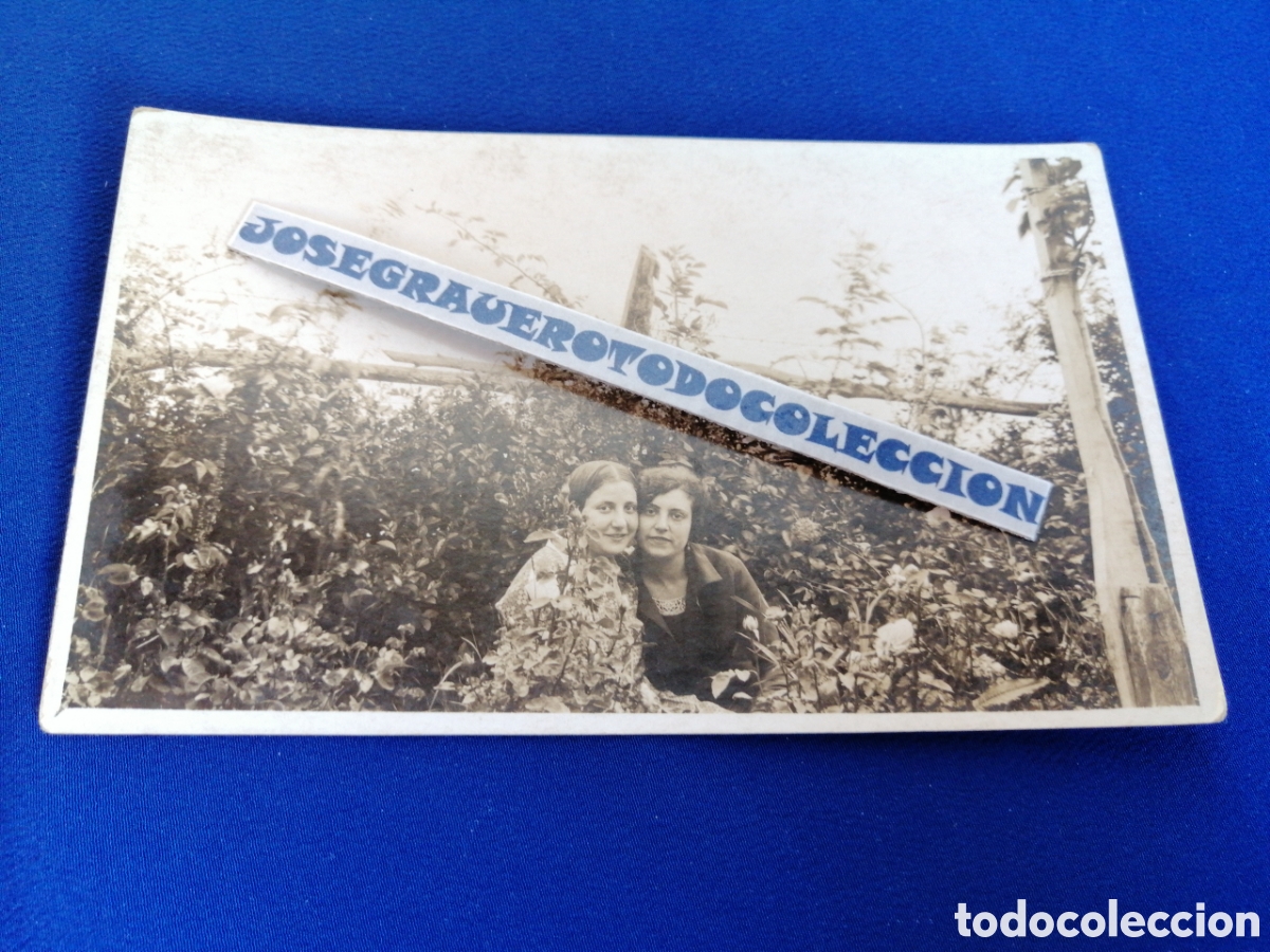 Alte Fotografie: MODELOS POSANDO JARD&Iacute;N(GALICIA) FOTOGRAF&Iacute;A POSTAL ANTIGUA