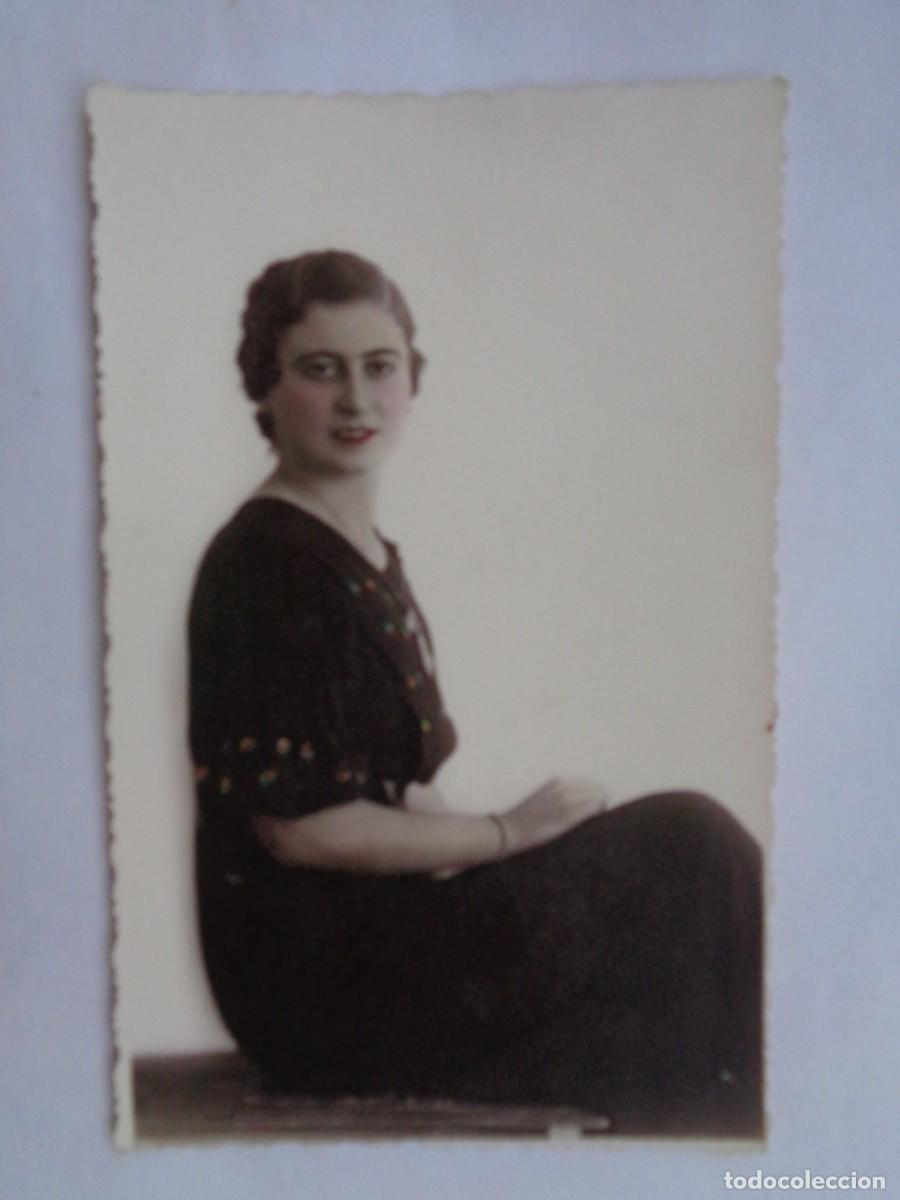 Alte Fotografie: PRECIOSA FOTO DE ESTUDIO DE SE&Ntilde;ORITA , COLOREADA . OSUNA , 1936