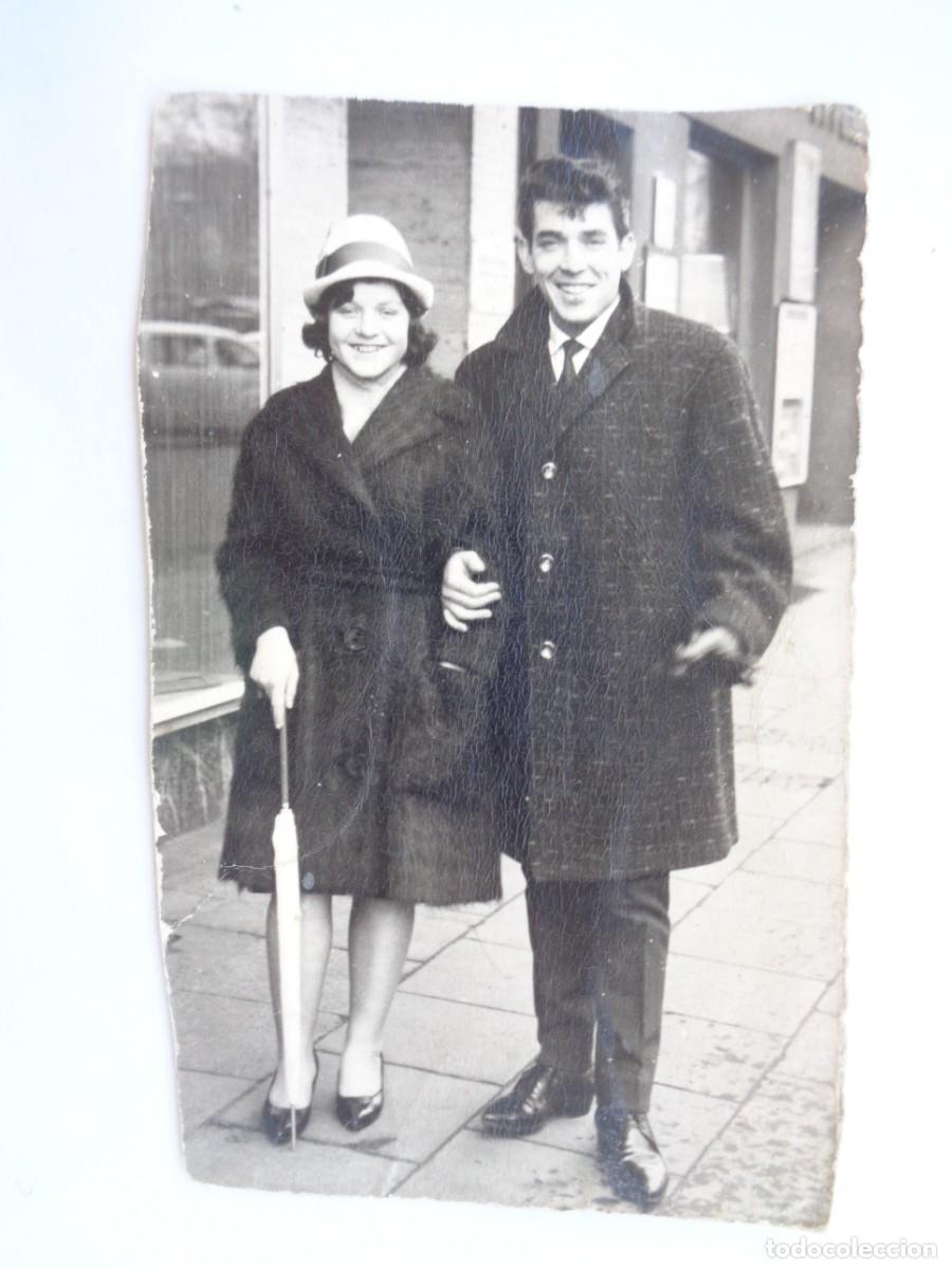 Alte Fotografie: FOTO DE PAREJA PASEANDO