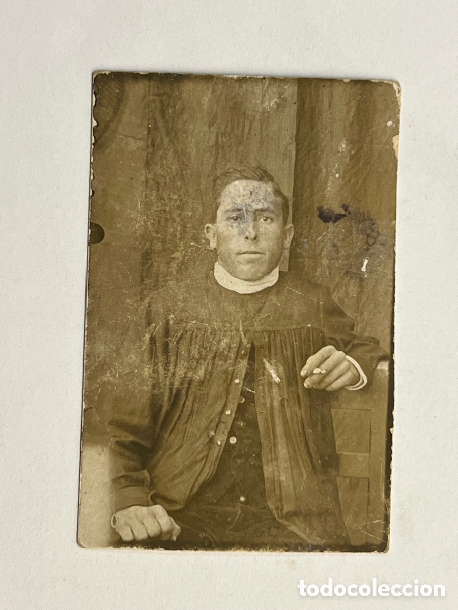 Alte Fotografie: MINUTEROS.. Pepe el Botijer&hellip; amb Blusa de faena fum&aacute;nse un cigarret (h.1930?)