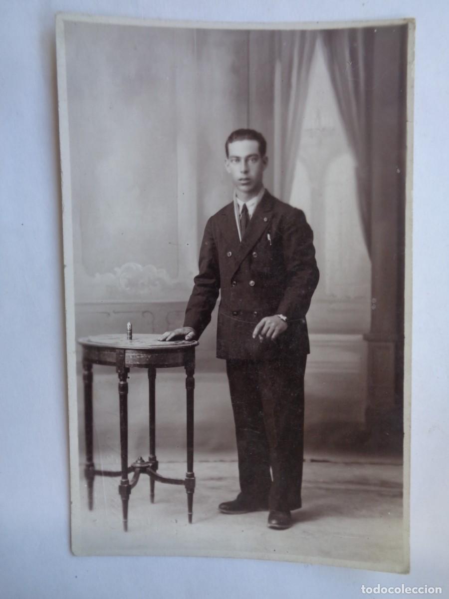Alte Fotografie: BONITA FOTO DE ESTUDIO DE JOVEN ELEGANTE CON PURO, PRINCIPIOS DE SIGLO.