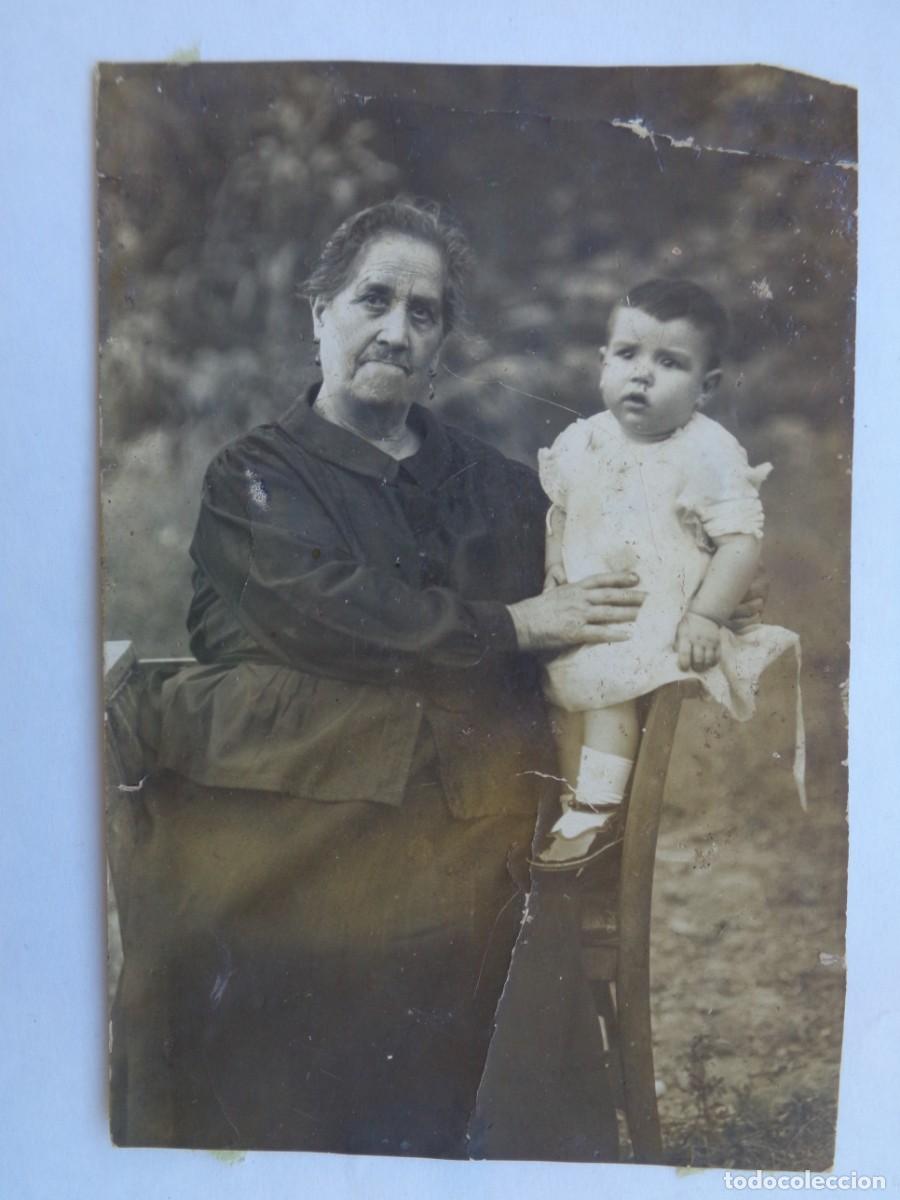 Antique Photography: MINUTERO DE FOTOGRAFO AMBULANTE DE SE&Ntilde;ORA MAYOR CON NI&Ntilde;O , PRINCIPIOS DE SIGLO