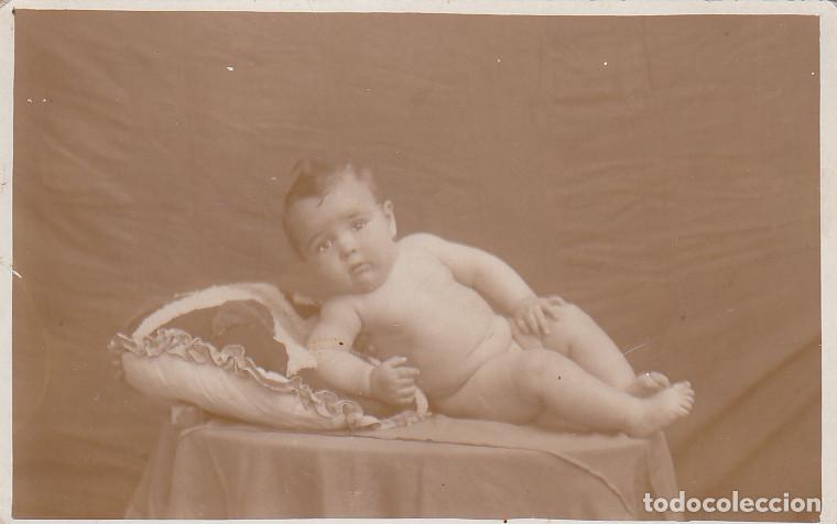 Antique Photography: Beb&eacute; tumbado. A&ntilde;os 20 &ntilde; aa