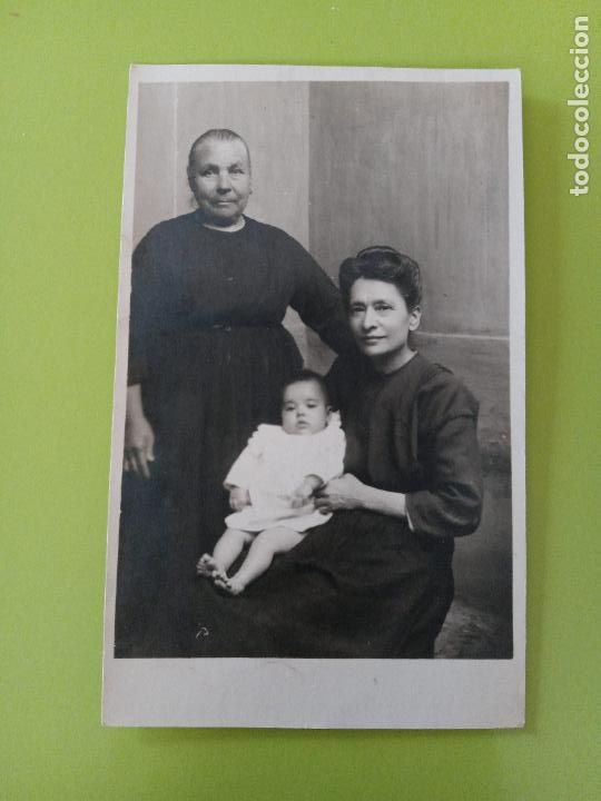 Fotografia antiga: ANTIGUA FOTOGRAF&Iacute;A. ABUELA, MADRE Y NIETA