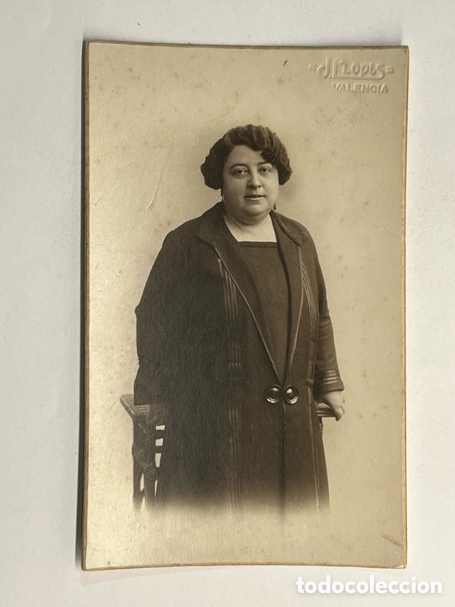 Fotograf&iacute;a antigua: FOTOGRAF&Iacute;A.. Una Valenciana de Armas tomar&hellip; G&ecirc;nio y Figura (h.1910?) LLOPIS, fot&oacute;grafo