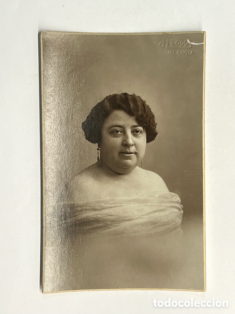 Fotograf&iacute;a antigua: FOTOGRAF&Iacute;A.. Una Valenciana de Armas tomar&hellip; G&ecirc;nio y Figura (h.1910?) LLOPIS, fot&oacute;grafo