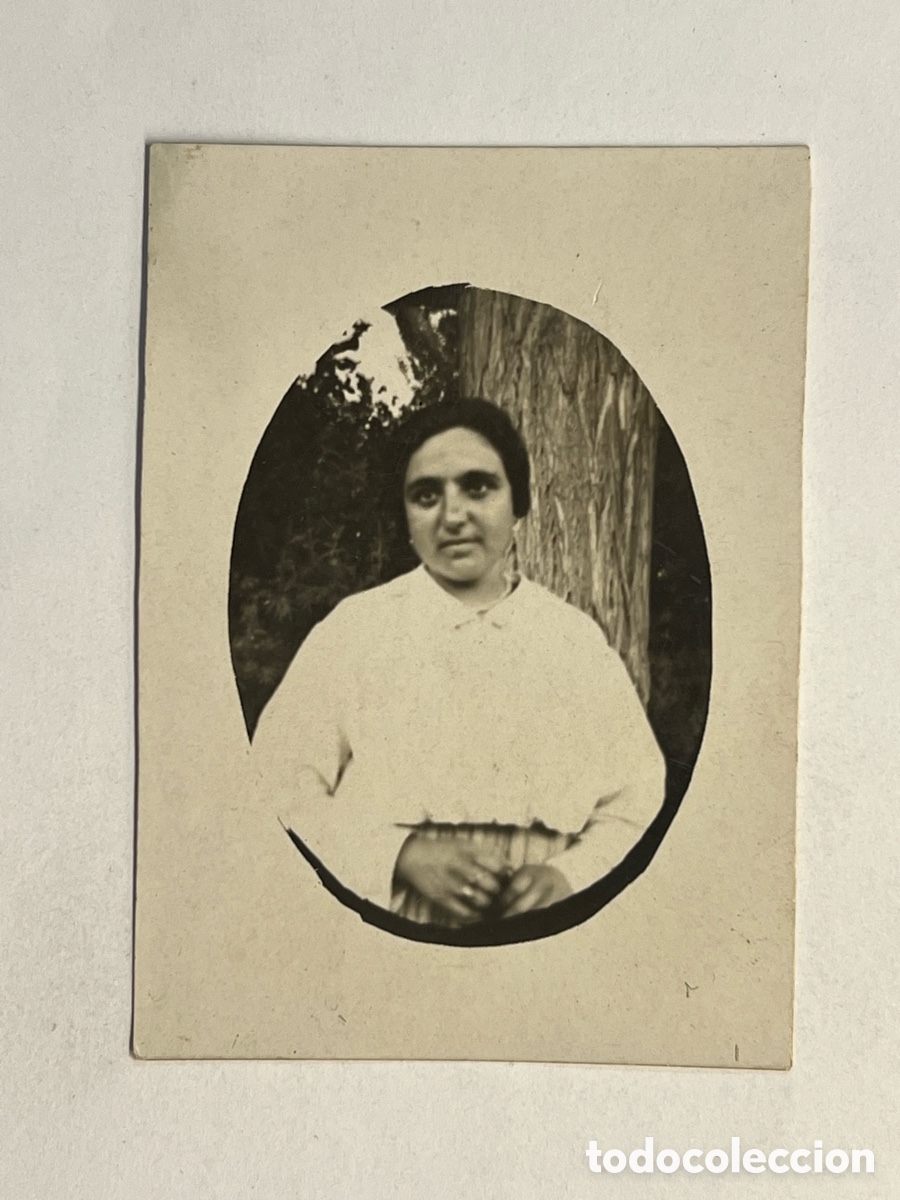 Fotograf&iacute;a antigua: MINUTEROS, Fot&oacute;grafia la Se&ntilde;ora de la blusa blanca (h.1920?)
