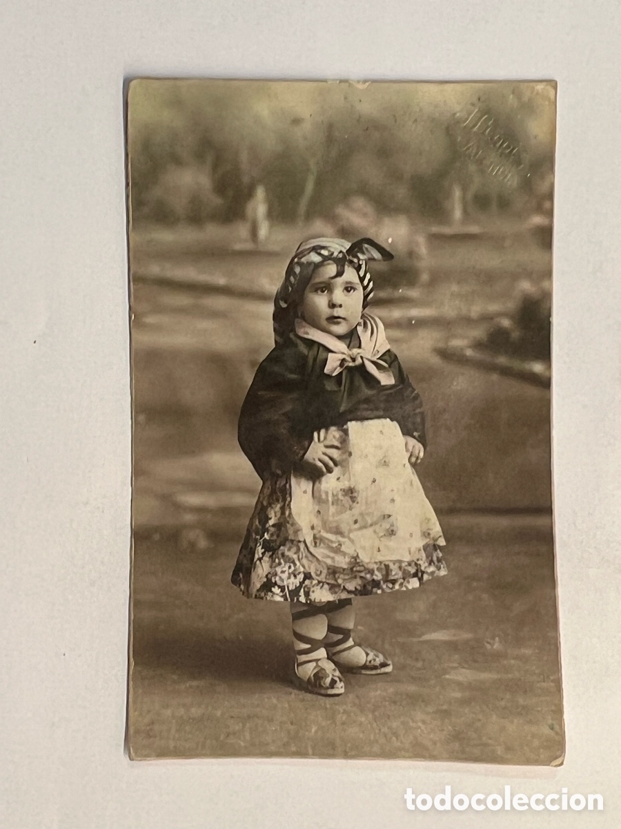 Fotograf&iacute;a antigua: NI&Ntilde;OS. Fotograf&iacute;a antigua.. una verdadera Baturra (h.1930?) LLOPIS&hellip; Medidas: 8,5 x 13,5 cm.,
