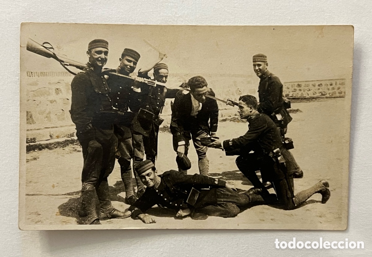 Antique Photography: MILITAR. Fotografia Soldados &Eacute;poca Alfonsina.. Guerra de &Aacute;frica.. momento de diversi&oacute;n (h.1910?)
