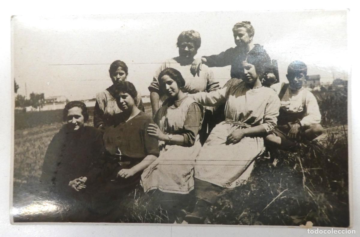 Alte Fotografie: Vieja tarjeta postal de un grupo de mujeres