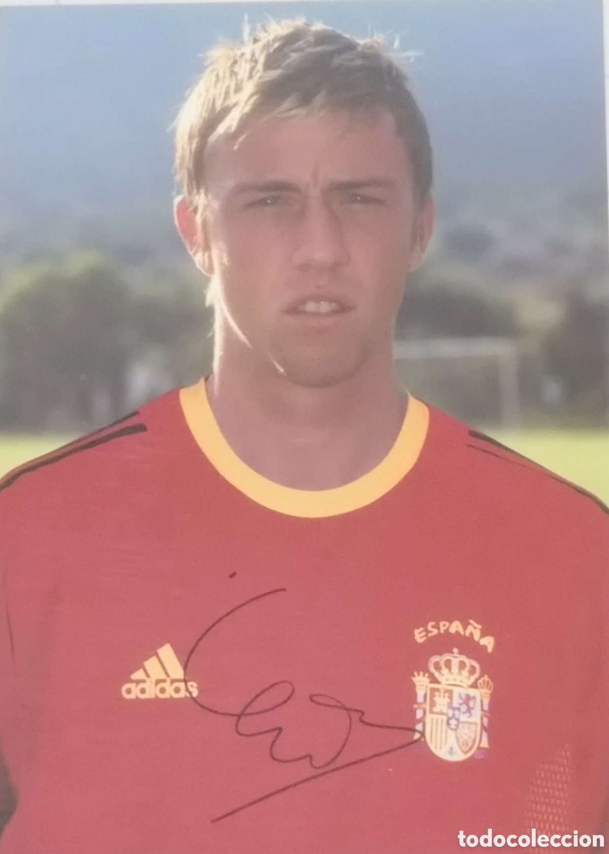 Fotograf&iacute;a antigua: GUTI JUGADOR SELECCI&Oacute;N ESPA&Ntilde;OLA AUT&Oacute;GRAFO POSTAL 15x10 cm