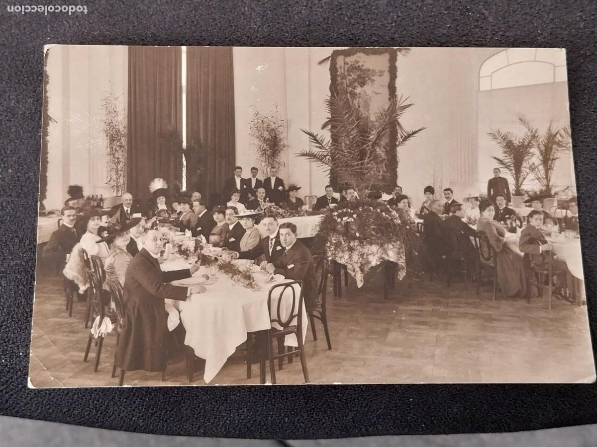 Fotograf&iacute;a antigua: BANQUETE ALTA SOCIEDAD 1920 APRX FOTO POSTAL ORIGINAL ANTIGUA SOMBREROS SE&Ntilde;ORAS