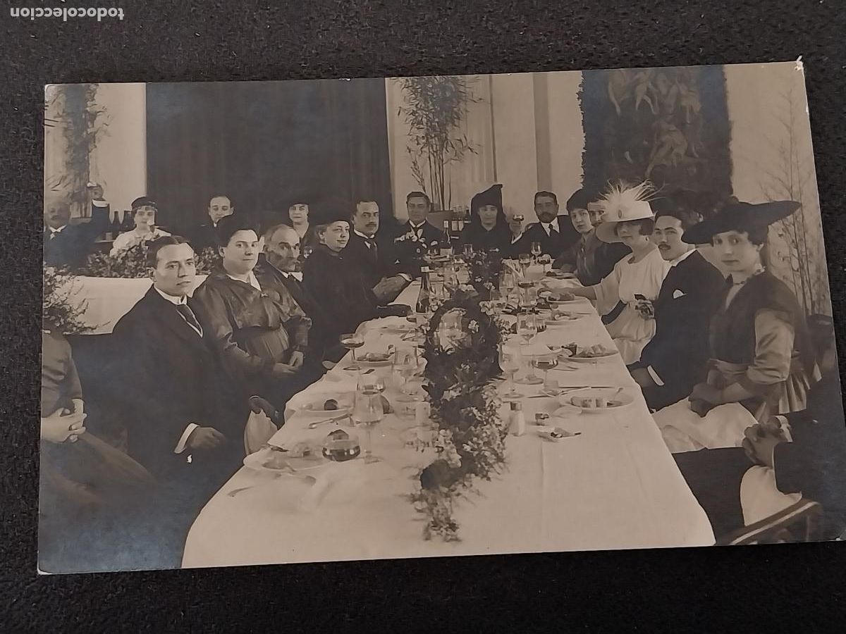 Fotografia antica: BANQUETE COMIDA 1917 CABALLEROS SE&Ntilde;ORAS SOMBRERO FOTO ORIGINAL POSTAL __
