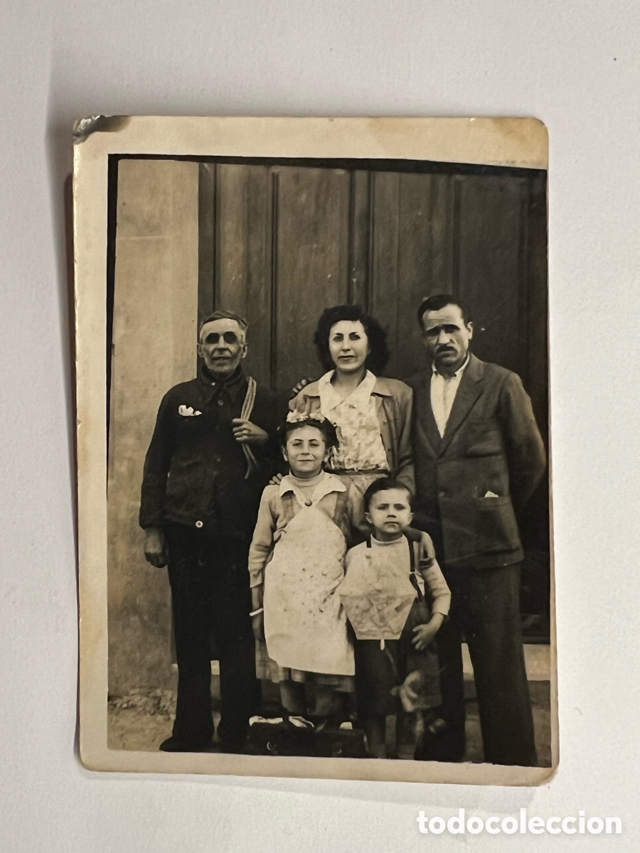 Fotografia antica: MINUTEROS&hellip; fotograf&iacute;a EL NIETO DEL FORESTAL QUE TEN&Iacute;A UNA COMETA.. (h.1945?)