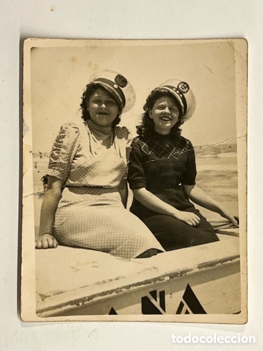 Antique Photography: MINUTEROS, Marineras en las Arenas.. a cualquier lugar del Mediterr&aacute;neo (h.1945?)