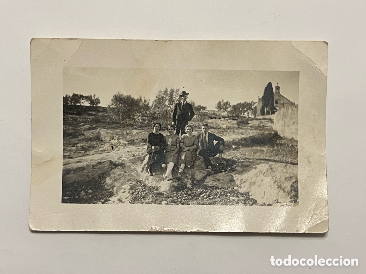 Fotograf&iacute;a antigua: L'OLLERIA. Vall d'Albaida. Fotograf&iacute;a Ermita del Cristo de la Palma. Grupo de vecinos (h.1920?)