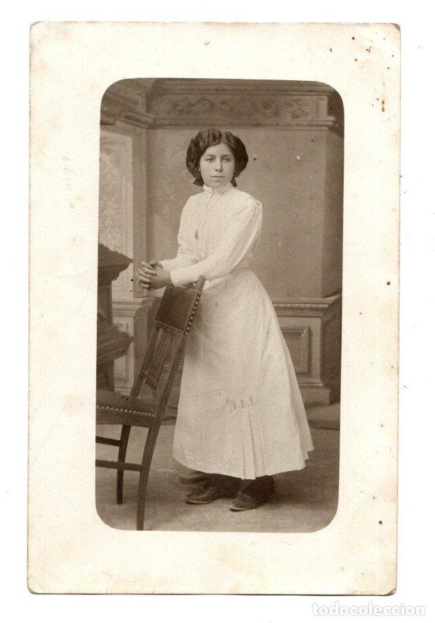 Alte Fotografie: TARJETA POSTAL FOTOGRAFICA RETRATO DE MUJER. ESPA&Ntilde;A. C. 1920