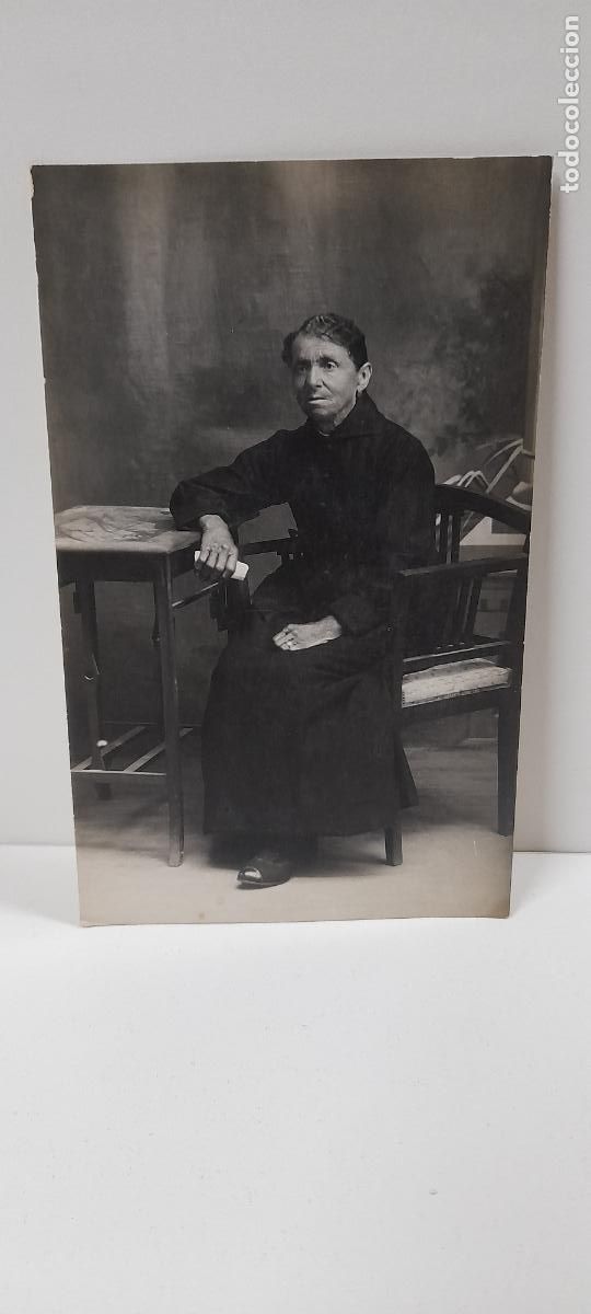 Fotografia antica: ANTIGUA TARJETA POSTAL . SE&Ntilde;ORA POSANDO