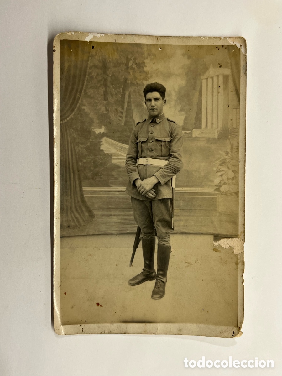 Alte Fotografie: MILITAR. Fotograf&iacute;a antigua.. Soldado &eacute;poca Alfonsina. Guerra de &Aacute;frica.. (h.1910?) fatigada