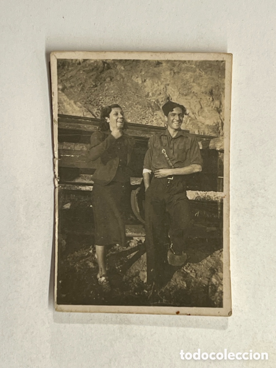 Alte Fotografie: VILLA SANJURJO, fotograf&iacute;a Guerra Civil Espa&ntilde;ola.. en el muelle.. Enero de 1938.. Minutero