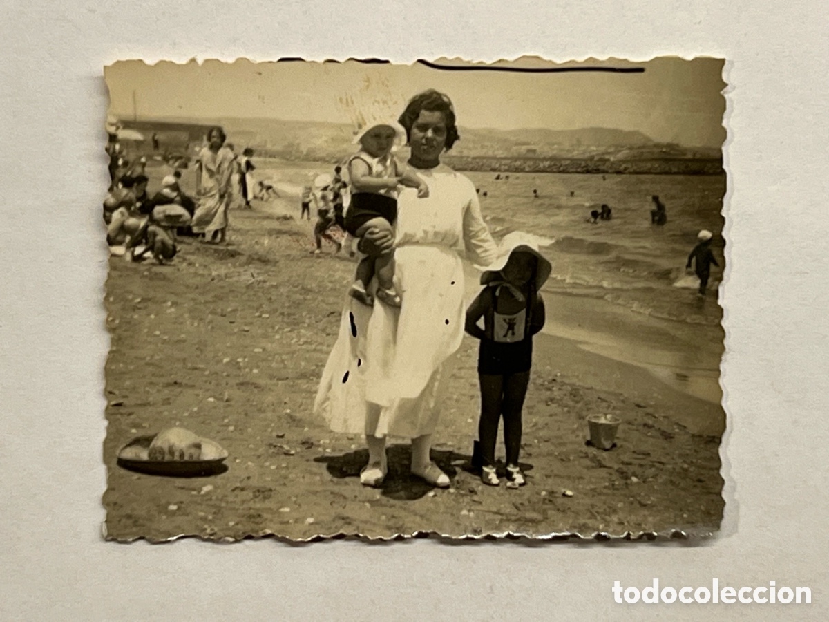Alte Fotografie: MELILLA. MINUTEROS.. Aquellos alegres y lejanos d&iacute;as de playa (h.1930?)