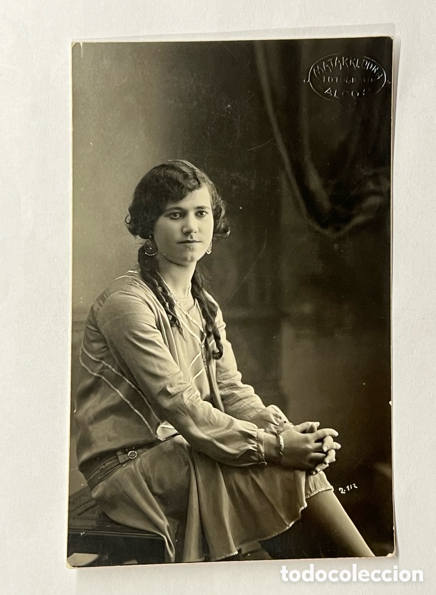 Fotografia antiga: ALCOY.. MATARREDONA, fot&oacute;grafo. La joven Julieta (h.1910?)