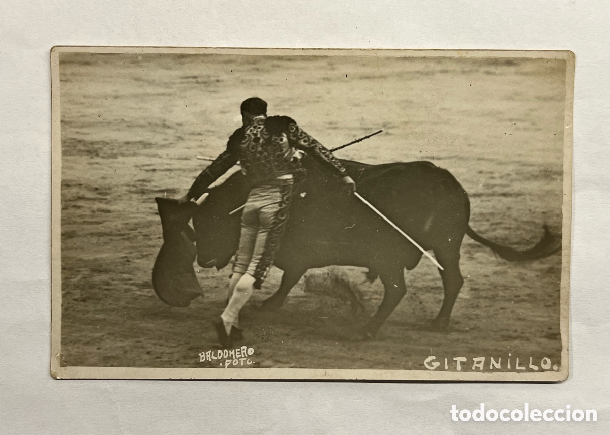 Alte Fotografie: GITANILLO DE TRIANA.. Fotograf&iacute;a Pase izquierdo&hellip; Plaza de Toros.. (h.1930?) Foto Baldomero..