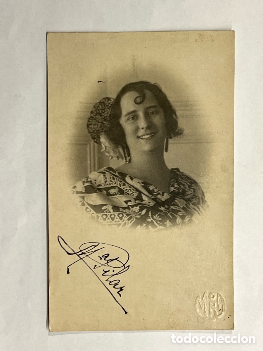 Fotografia antiga: MADRID. Fotograf&iacute;a de una joven Mar&iacute;a Pilar con Peineta y Flor en el cabello.. (a.1921) dedicada
