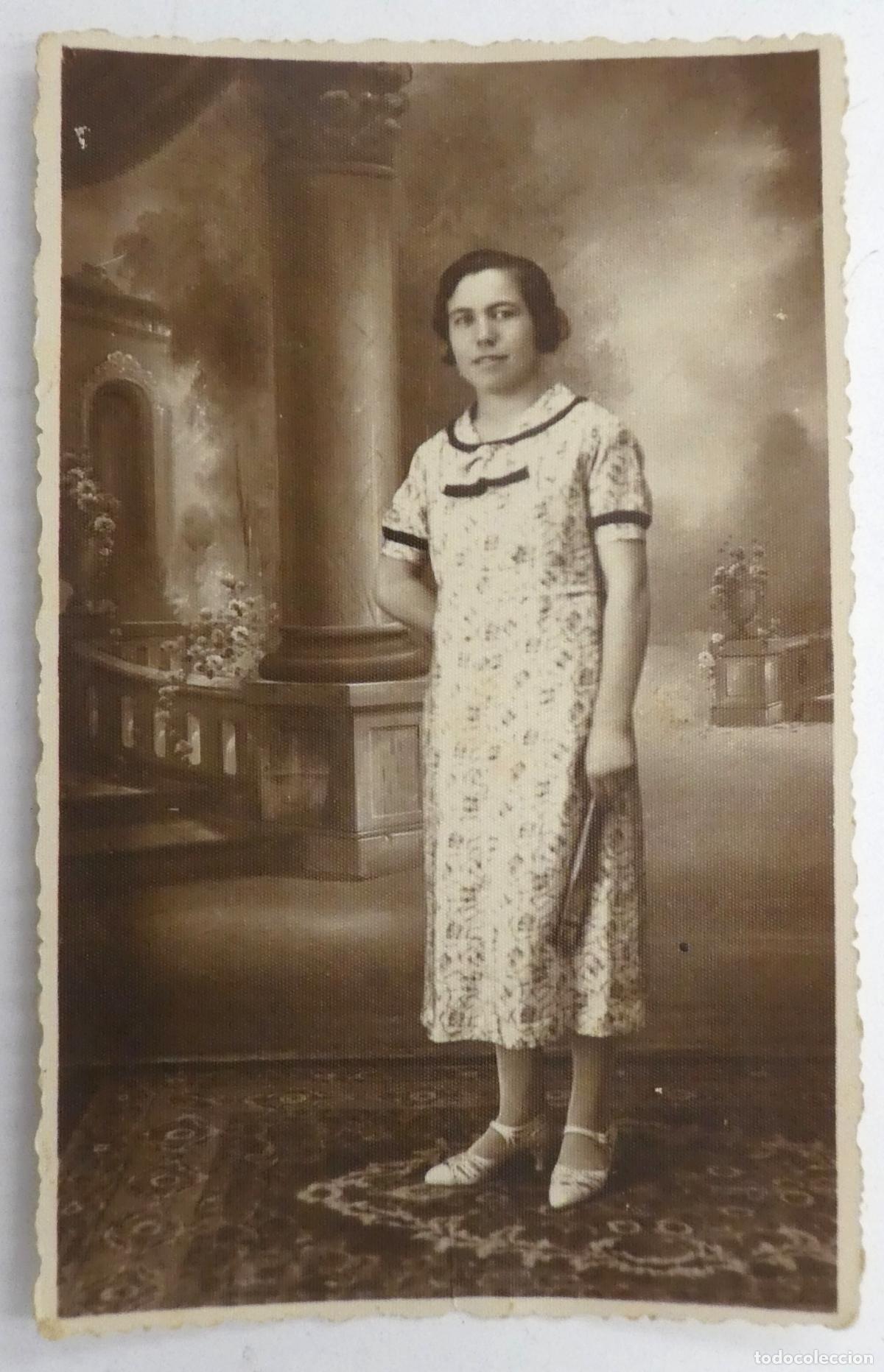 Antique Photography: Vieja Foto postal de una se&ntilde;orita sin escribir