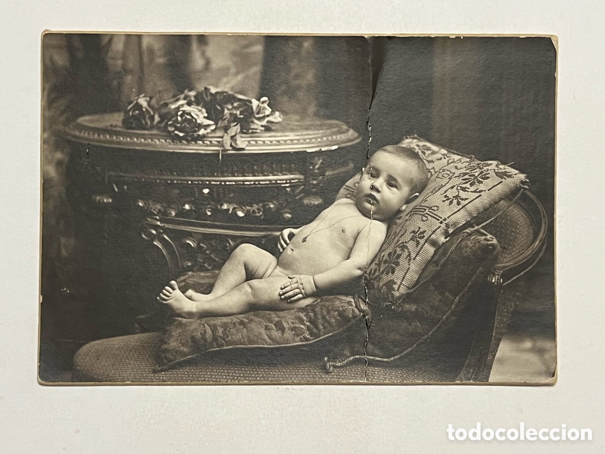 Fotograf&iacute;a antigua: NI&Ntilde;O DESNUDO. Fotograf&iacute;a antigua ROVIRA, Barcelona (h.1910?) Med&iacute;das: 10 x 15 cm