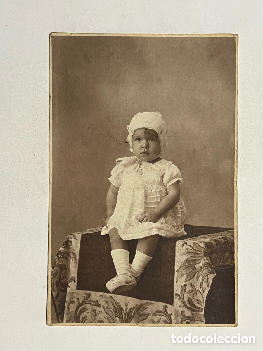 Fotograf&iacute;a antigua: M&Aacute;LAGA Photo-Hall.. Fotograf&iacute;a NI&Ntilde;A DE BLANCO. Octubre de 1924,