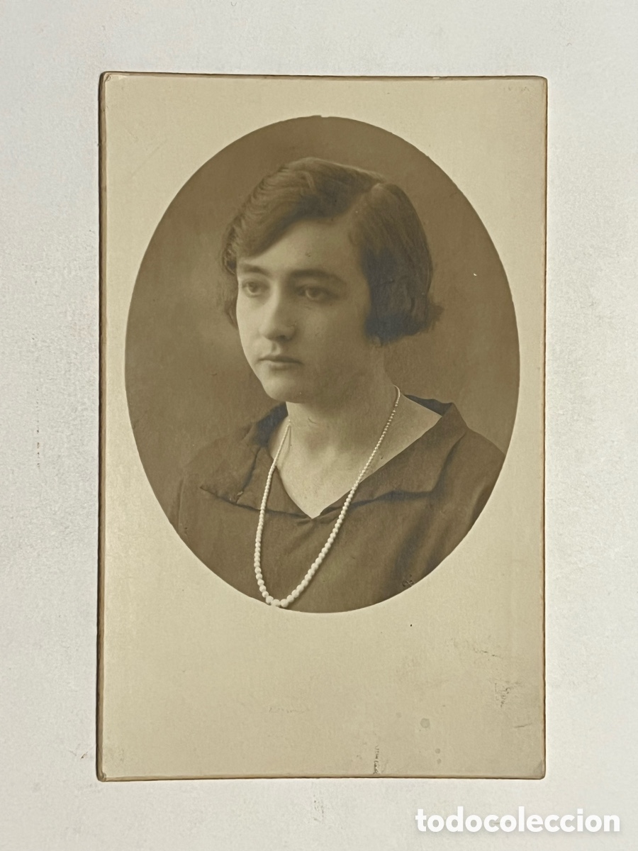 Fotograf&iacute;a antigua: SE&Ntilde;ORA CON COLLAR DE PERLAS, Fot&oacute;grafia V. Garrigues. Burjasot Valencia (h.1920?)