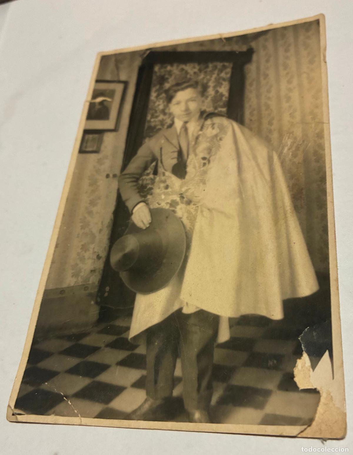 Fotograf&iacute;a antigua: ANTIGUA POSTAL FOTOGRAFICA, NI&Ntilde;O CON CAPA Y SOMBRERO,