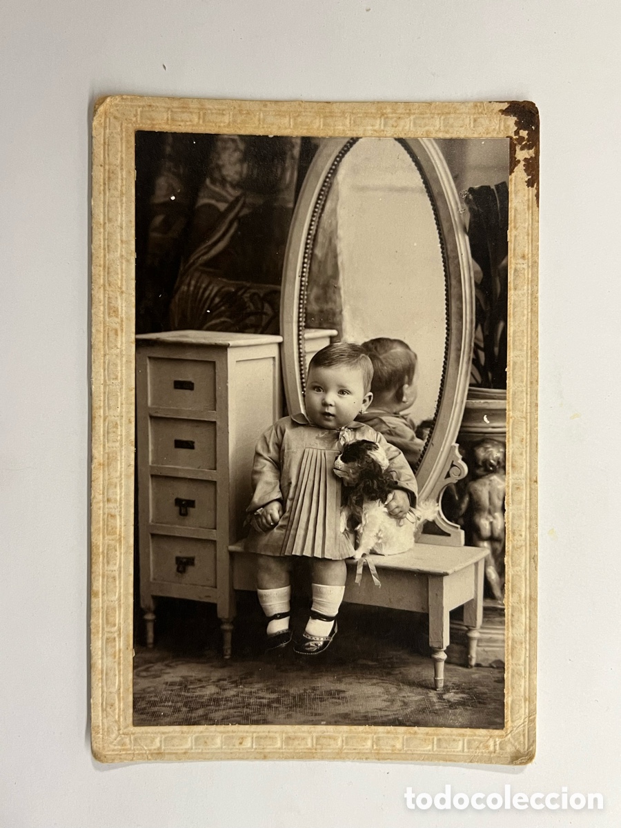Fotograf&iacute;a antigua: NI&Ntilde;OS. LOLITA Y SU MU&Ntilde;ECA. Fotograf&iacute;a Julio Derrey.. (a.1927) Med&iacute;das: 10 x 15 cm.,
