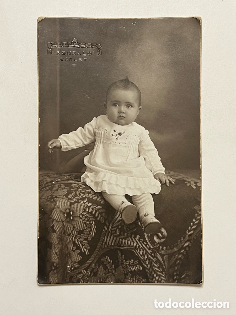 Fotograf&iacute;a antigua: CARLET, Valencia. Fotograf&iacute;a Gonzalo.. Carmela con vestido blanco.. (h.1920?) Med&iacute;das: 8,5 x 14 cm
