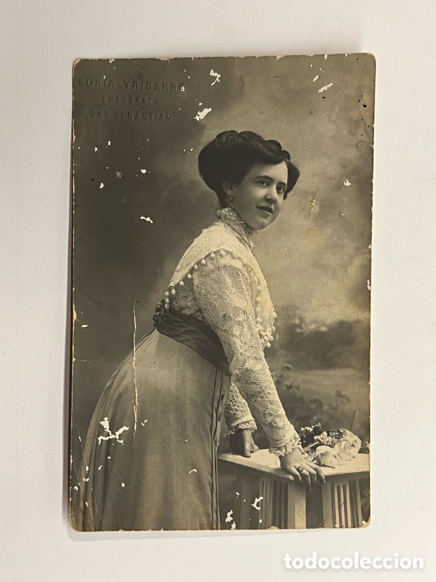 Fotograf&iacute;a antigua: SAN SEBASTIAN. Fotograf&iacute;a de una joven Vicenta a su amado &Aacute;ngel.. Septiembre de 1911