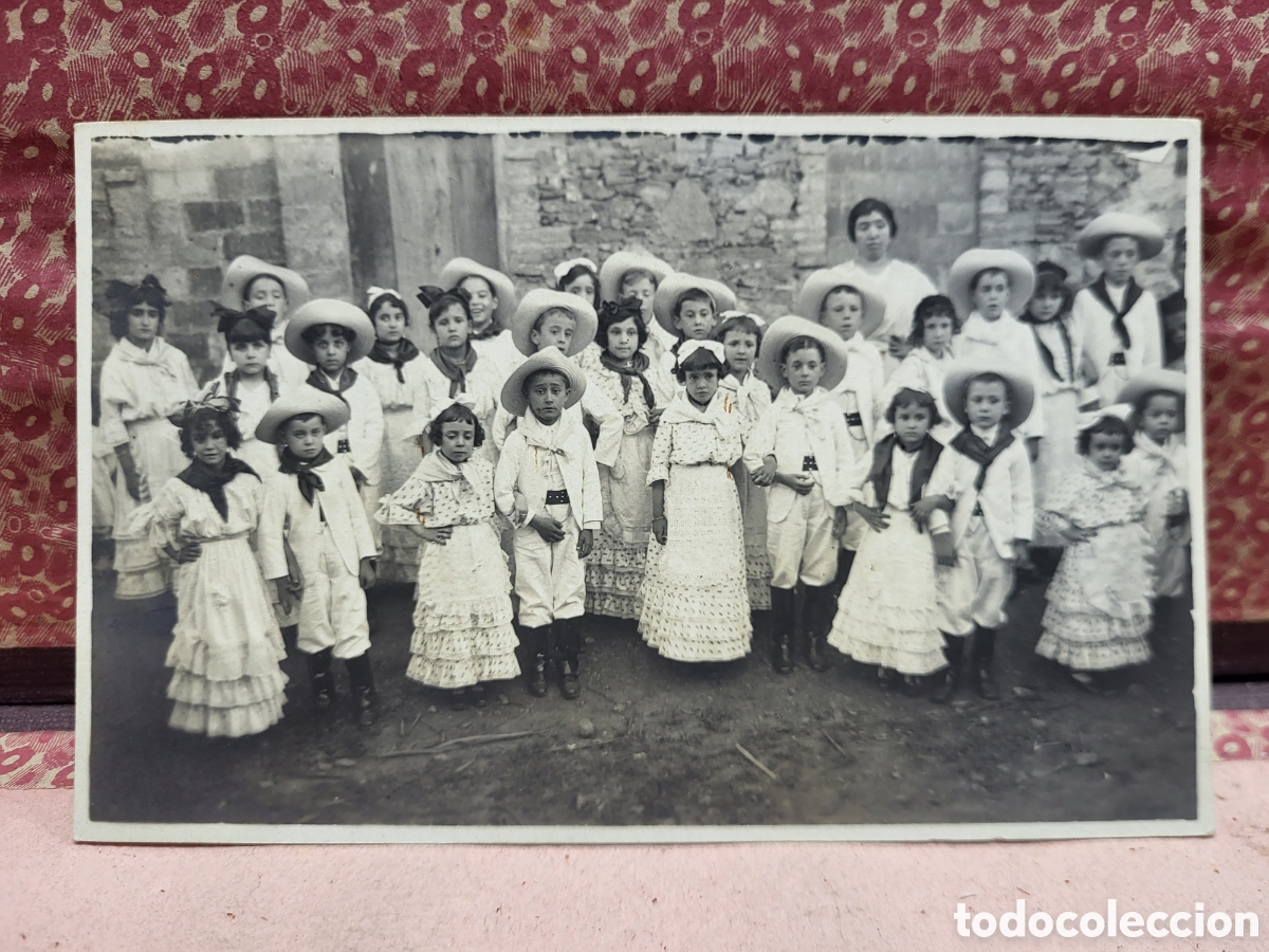 Fotograf&iacute;a antigua: ANTIGUA FOTOGRAFIA NI&Ntilde;OS TRAJE REGIONAL SUDAMERICA ?