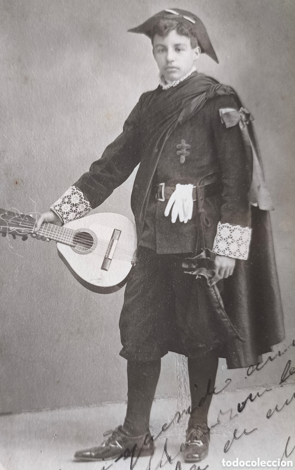 Fotograf&iacute;a antigua: TUNA FOTOGRAF&Iacute;A RETRATO TUNO CON BANDURRIA POSTAL FOTOGR&Aacute;FICA FOT&Oacute;GRAFO F. BELTR&Aacute;N ZARAGOZA C. 1910