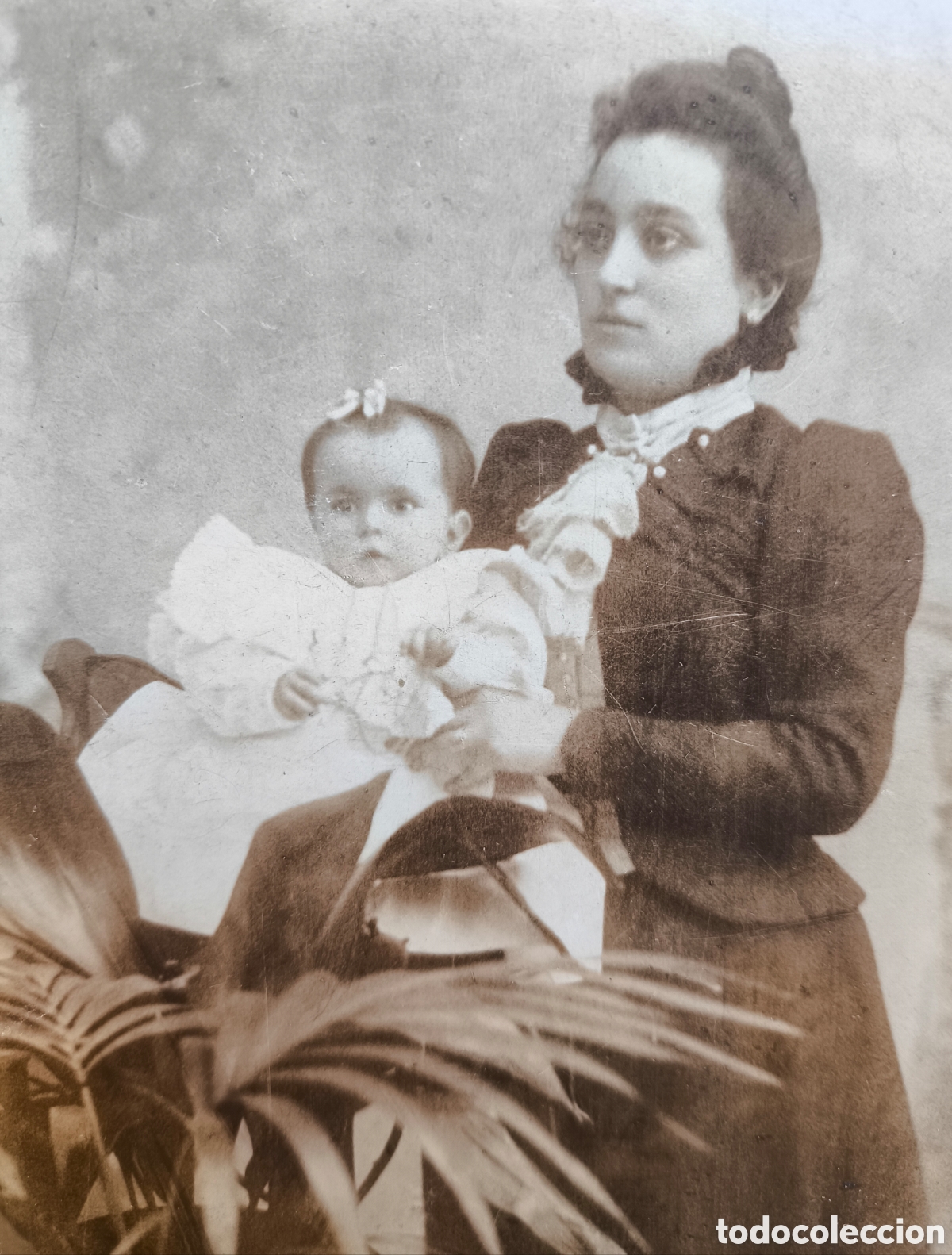Fotograf&iacute;a antigua: FOTOGRAF&Iacute;A RETRATO DE ESTUDIO MADRE E HIJA POSTAL FOTOGR&Aacute;FICA FOT&Oacute;GRAFO TORRES TARRAGONA C. 1900