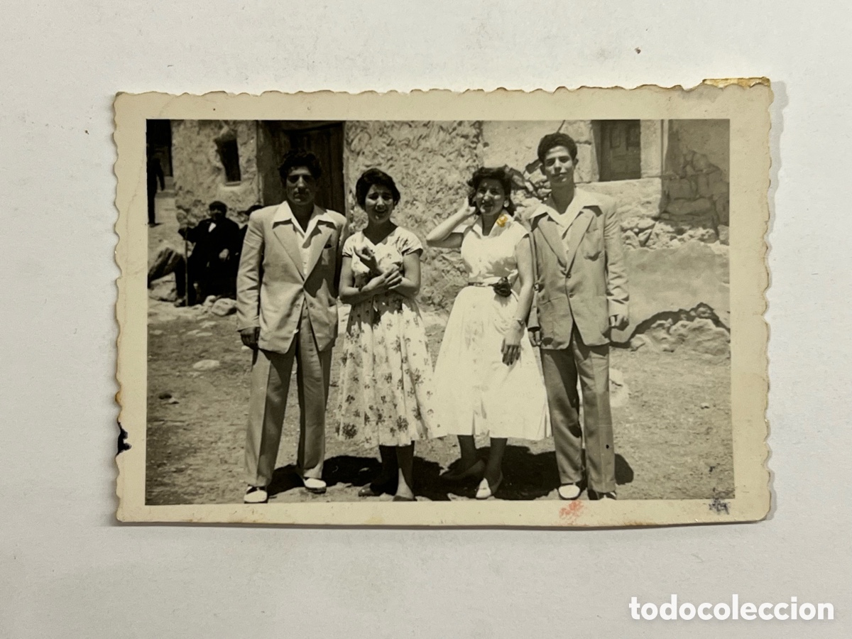 Fotograf&iacute;a antigua: ARANDA DE DUERO (Burgos) MINUTEROS Foto Zapatero.. Grupo de j&oacute;venes en d&iacute;as de fiesta (h.1950?)
