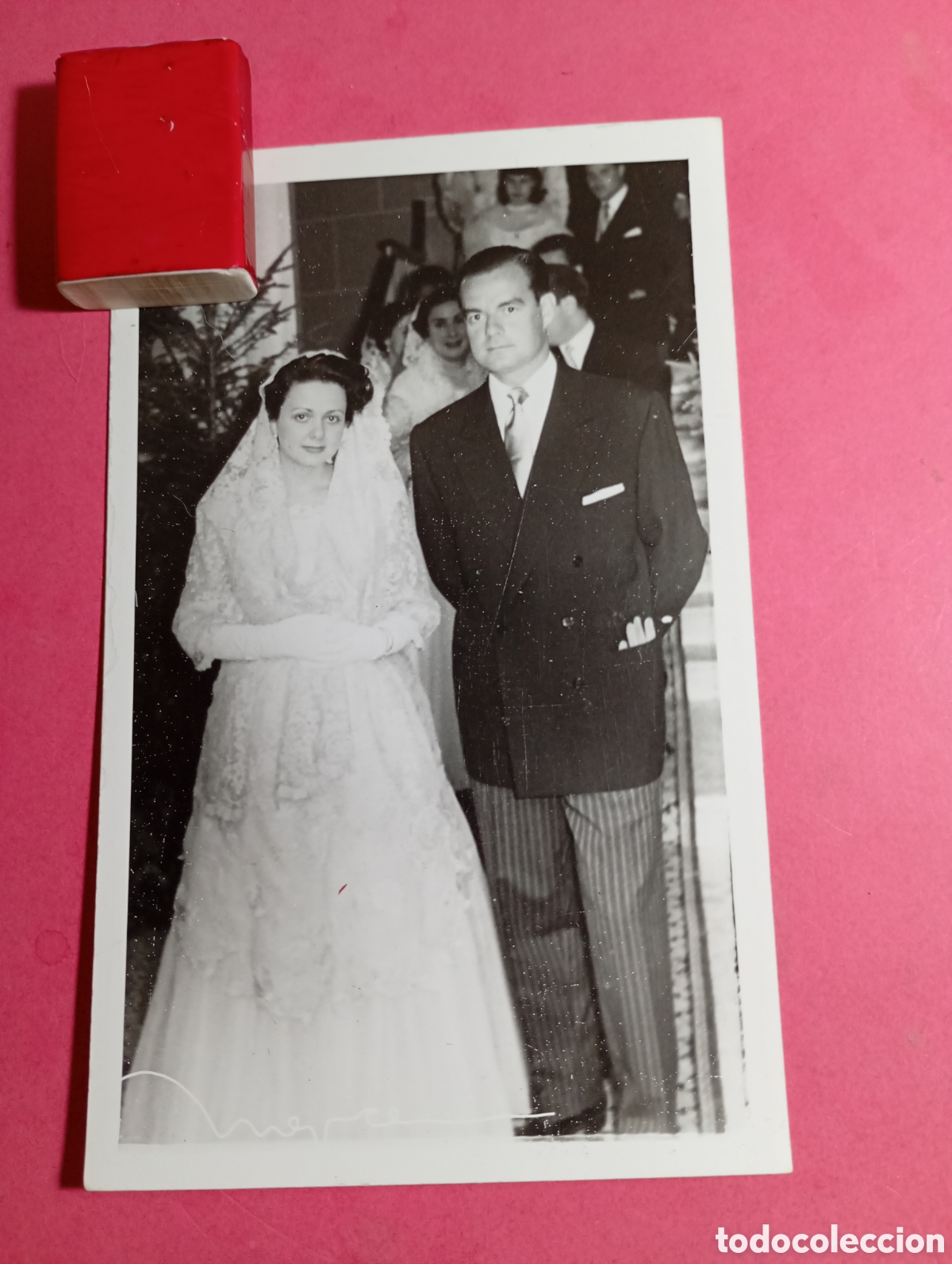 Fotograf&iacute;a antigua: BODA PAREJA H/M ...ELLA CON EXPRESI&Oacute;N GENERAL RESIGNADA FIRMA NIEPCE A PIE DE IMAGEN