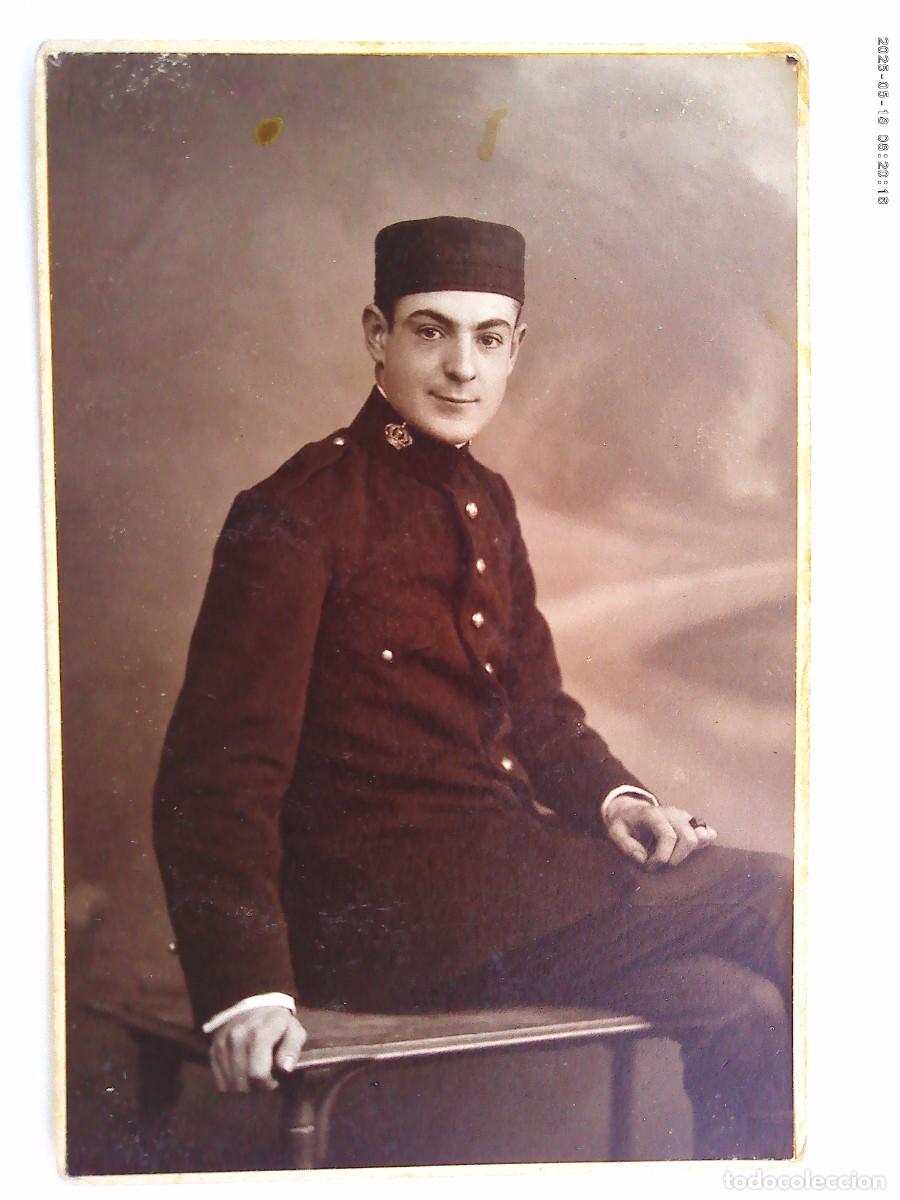 Fotograf&iacute;a antigua: FOTO DE ESTUDIO DE MILITAR DEL RGTO. INMEMORIAL DEL REY N&ordm;1 ( CON CORONA ). DE YRUELA, MADRID , 1922