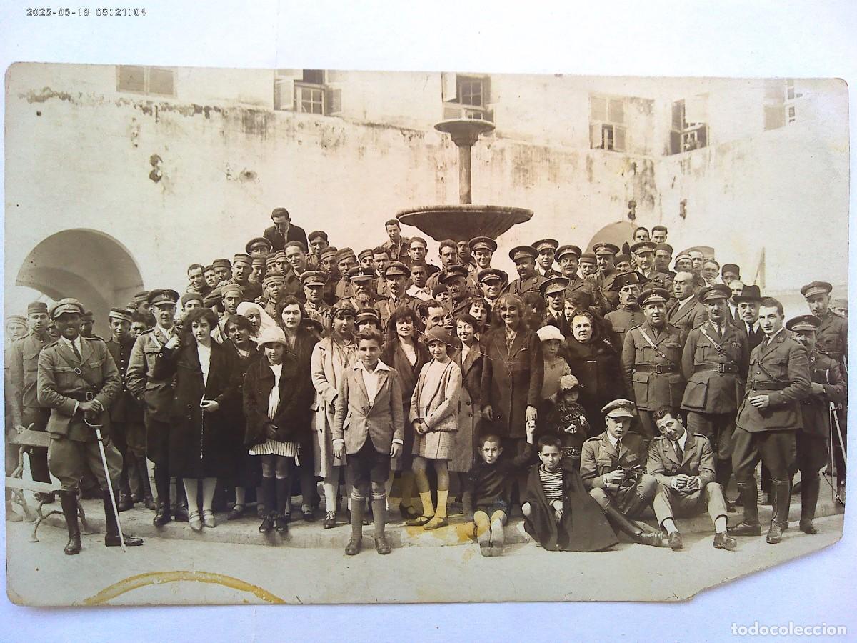 Fotograf&iacute;a antigua: PROTECTORADO DE MARRUECOS : FOTO DE MILITARES Y FAMILIAS, A&Ntilde;OS 20. DE E. PERERA , LARACHE