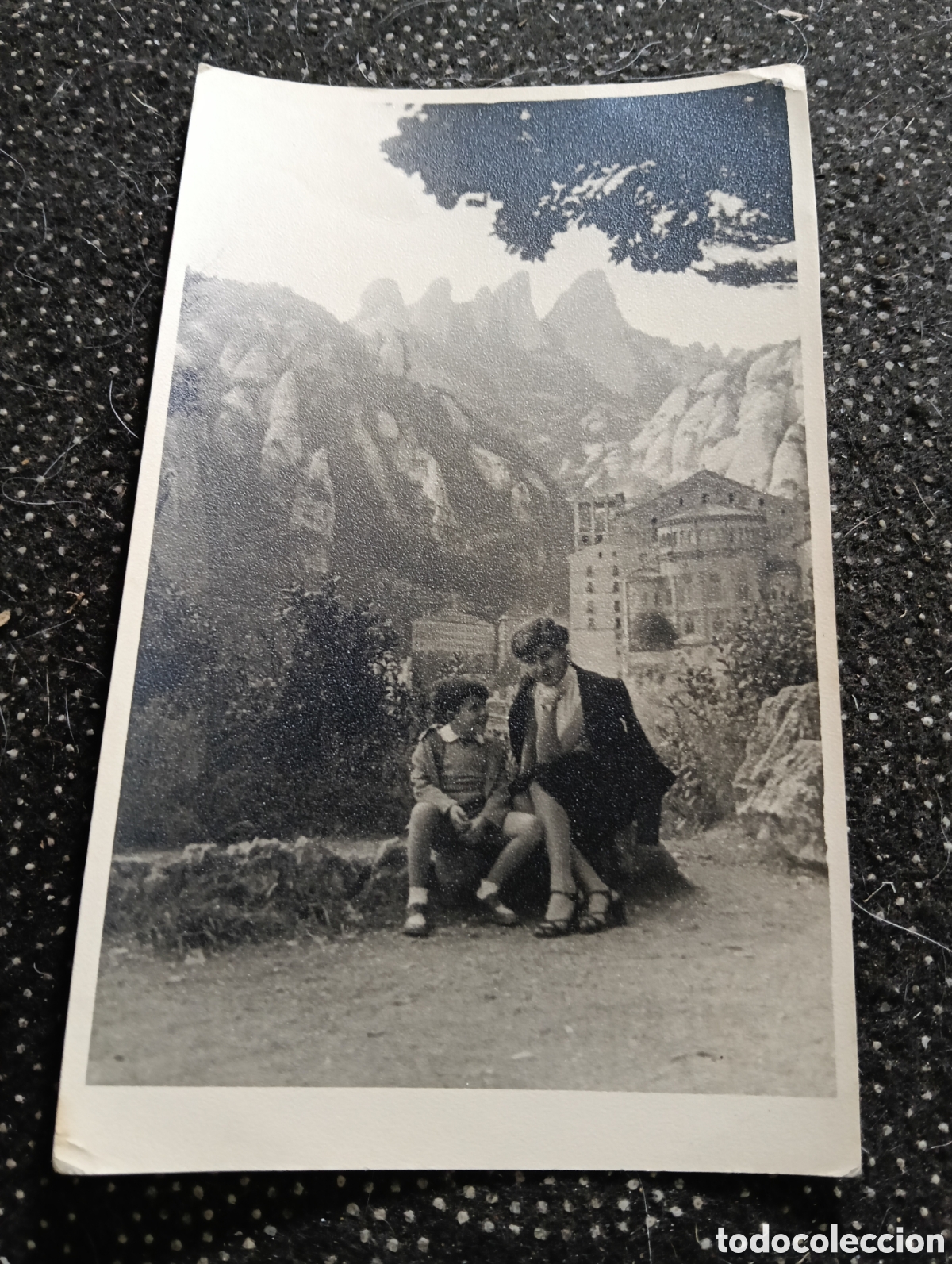 Fotograf&iacute;a antigua: Fotograf&iacute;a de Montserrat en los a&ntilde;os 20, madre e hijo, foto J. CABA&Ntilde;AS, San Cugat. Tama&ntilde;o postal
