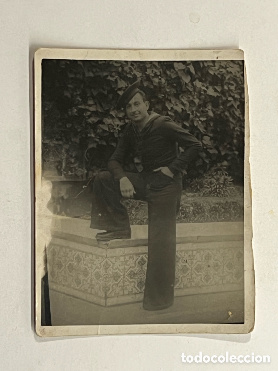 Fotograf&iacute;a antigua: MINUTEROS CARTAGENA&hellip; Fotograf&iacute;a Recuerdo de la Mili&hellip; (h.1945?) Med&iacute;das: 9 x 7 cm.,