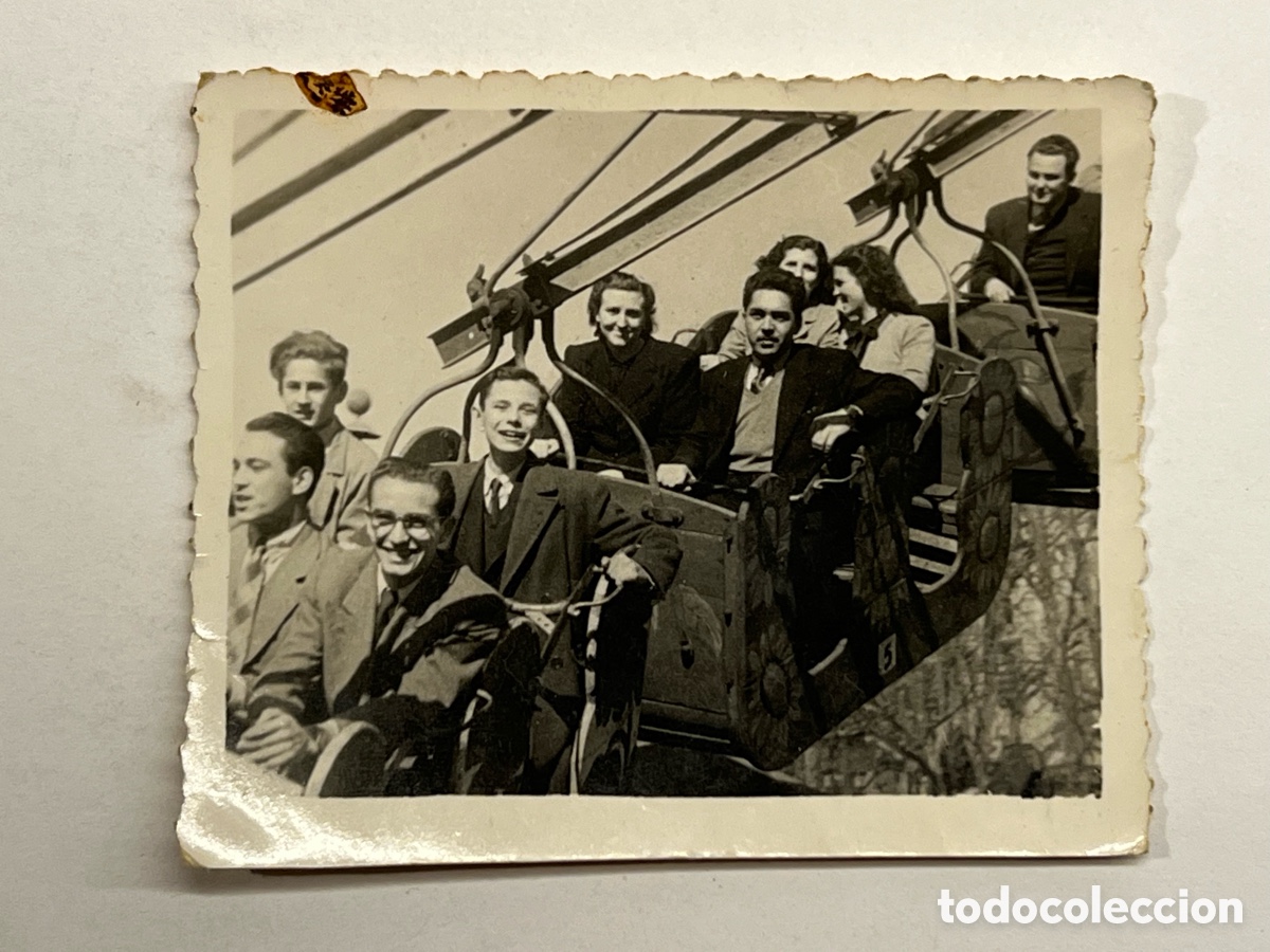 Fotograf&iacute;a antigua: MINUTEROS VALENCIA. Un d&iacute;a en la Feria de Navidad.. (h.1950?) Med&iacute;das: 8 x 7 cm