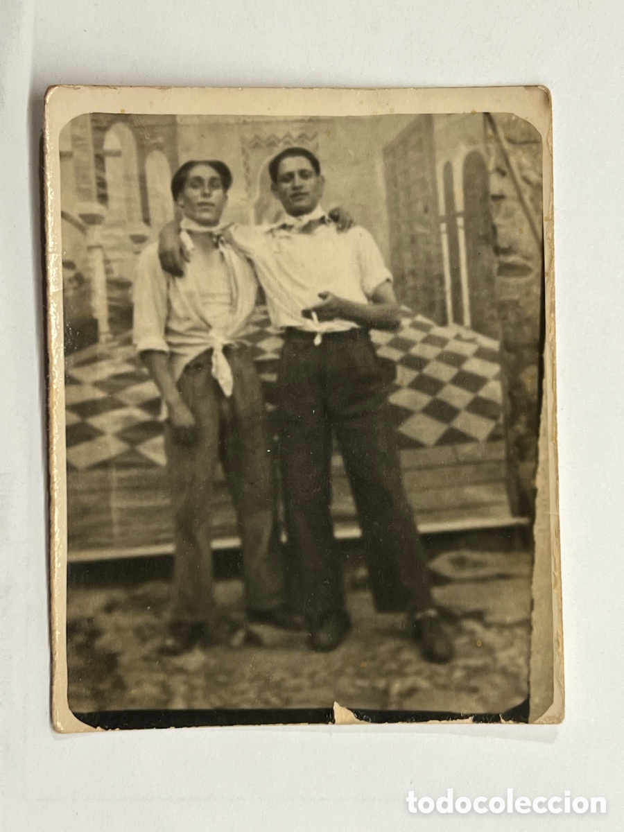 Fotograf&iacute;a antigua: MINUTEROS PE&Ntilde;ARROYAS (Teruel) por fin lleg&oacute; la Feria al pueblo.. (a.1948) Medidas: 9 x 7 cm