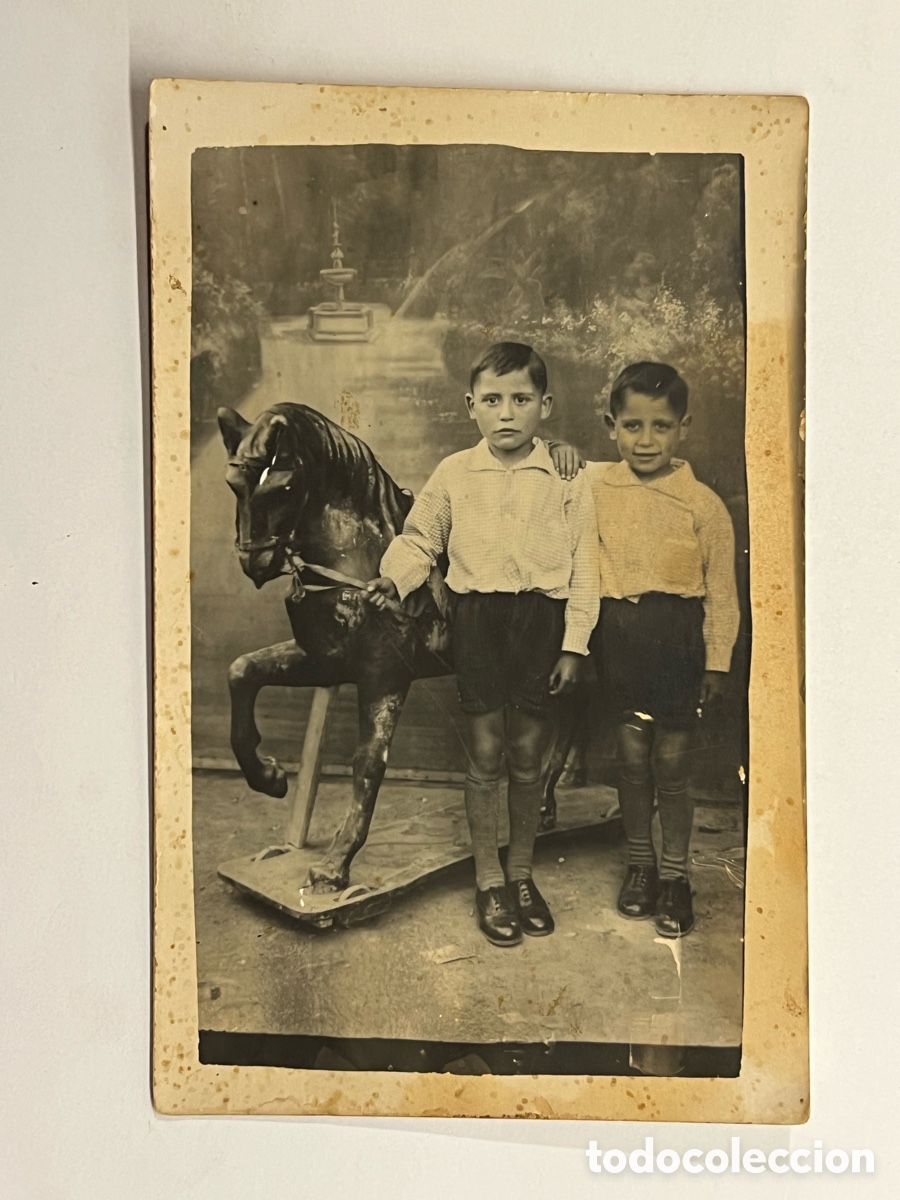 Fotograf&iacute;a antigua: MINUTEROS.. NI&Ntilde;OS. Fotograf&iacute;a los Hermanos Lorca y su caballito negro.. (h.1920?)